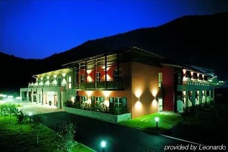 Phi Piajo Otel Nembro